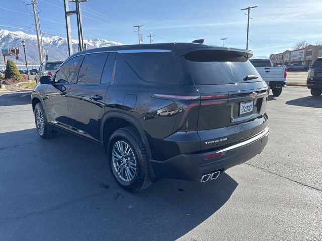 Certified 2024 Chevrolet Traverse LS w/ LPO, Floor Liner Package image 5