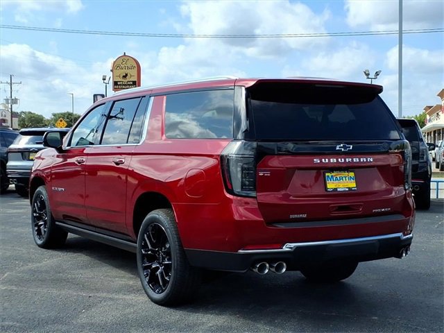 New 2026 Chevrolet Suburban Premier image 9