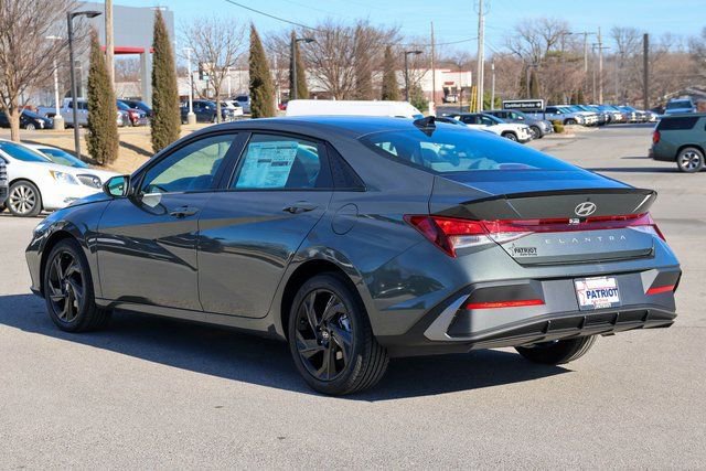 New 2026 Hyundai Elantra Sport image 5