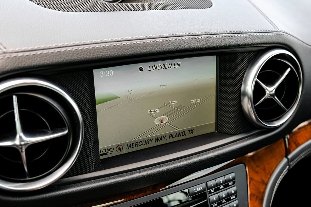 Used 2014 Mercedes-Benz SL 550 image 18