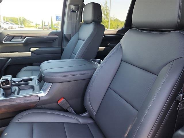 New 2026 GMC Sierra 1500 SLT w/ SLT Premium Plus Package image 18
