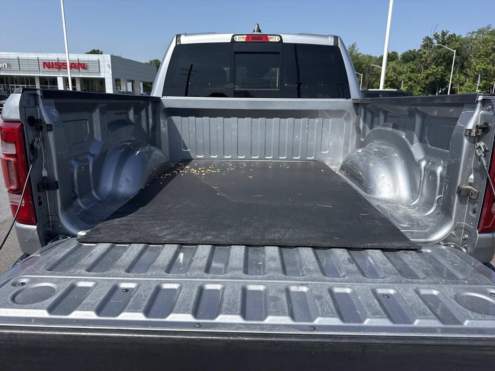 Used 2019 RAM 1500 Laramie AWD/4WD image 27