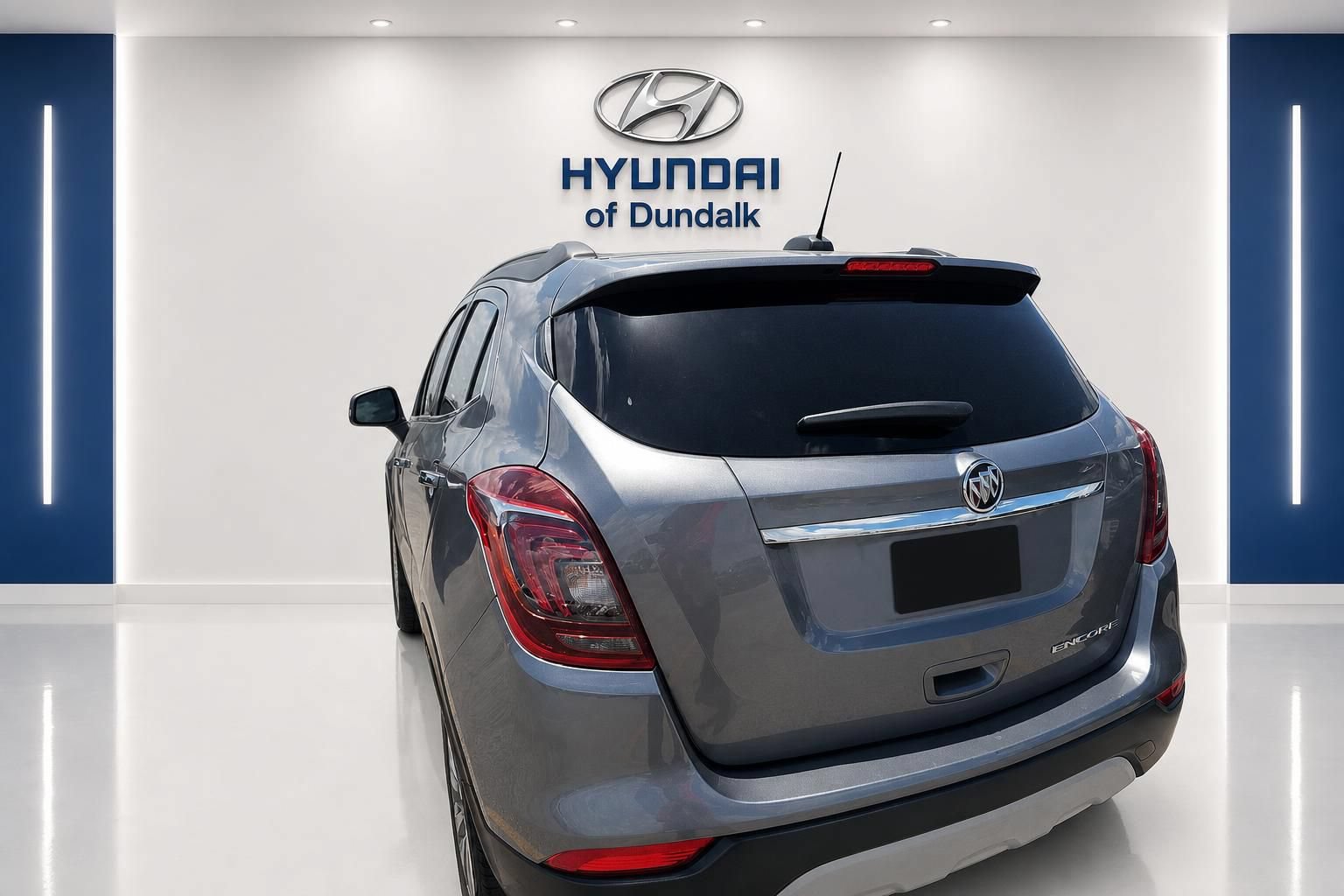 Used 2019 Buick Encore Preferred FWD image 2