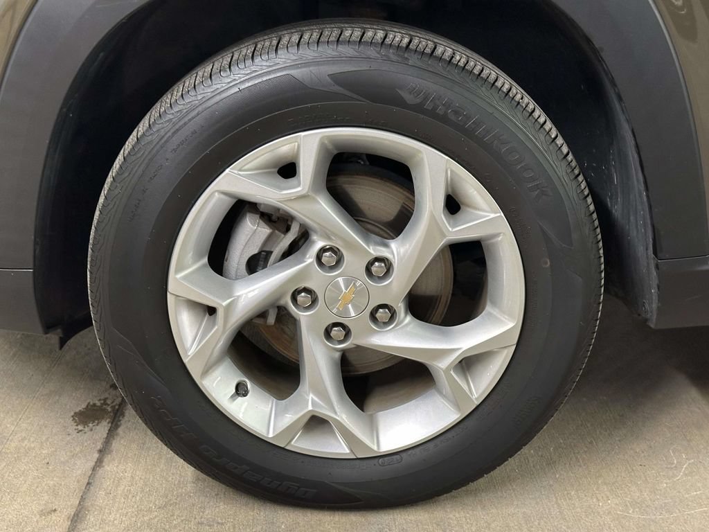Certified 2024 Chevrolet Trax LS w/ LS Convenience Package FWD image 10