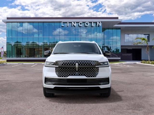 New 2027 Lincoln Navigator L Reserve RWD image 3