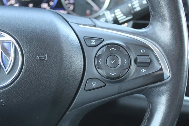 Used 2020 Buick Enclave Avenir w/ Avenir Technology Package image 27