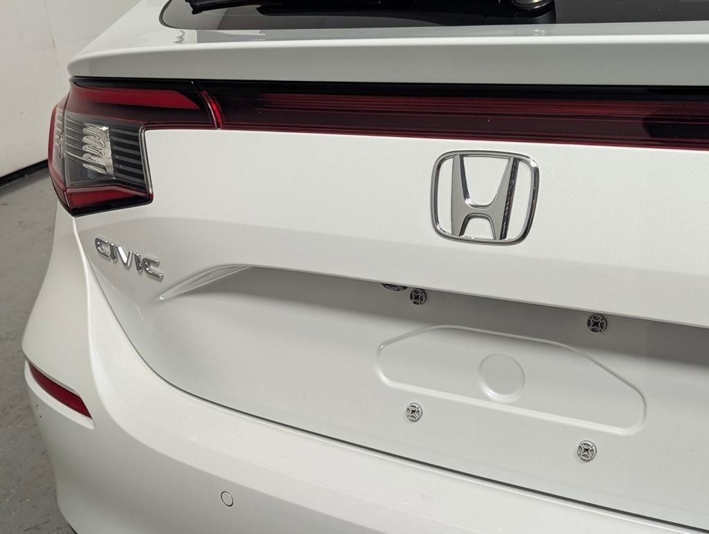 Used 2024 Honda Civic Sport Touring image 9