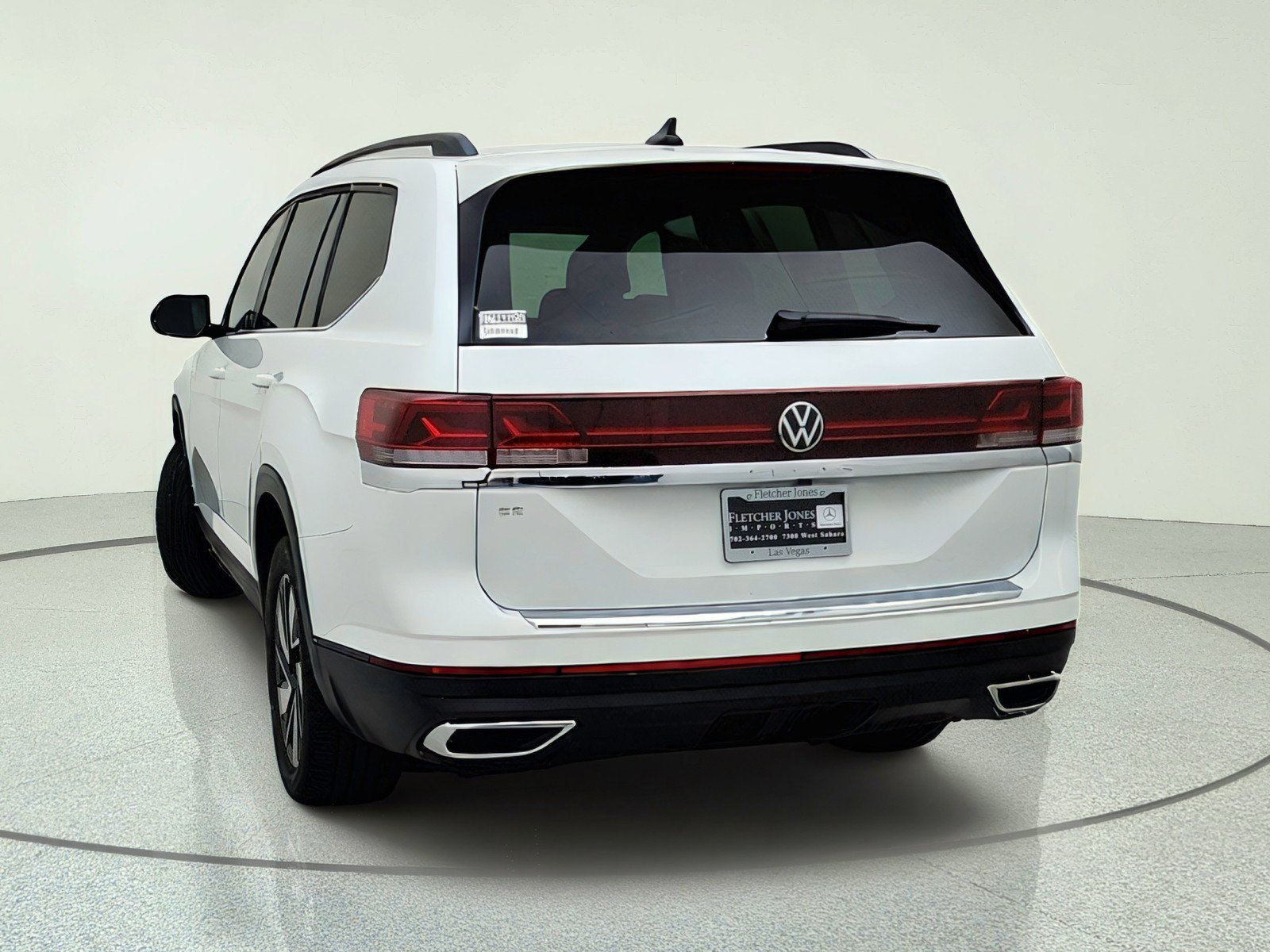 Used 2024 Volkswagen Atlas SE w/ Panoramic Sunroof Package FWD image 11