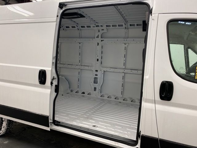 New 2026 RAM ProMaster 2500 w/ Convenience Group FWD image 24
