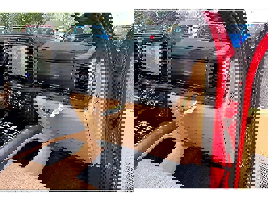 Used 2025 Ford F450 Lariat w/ Lariat Ultimate Package image 17