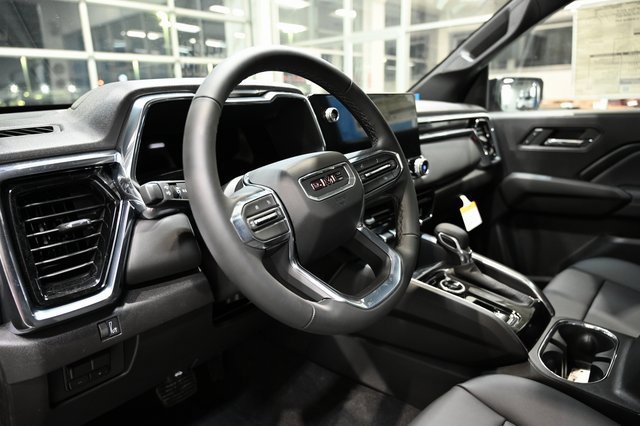 New 2026 GMC Canyon Elevation w/ Convenience Package image 23