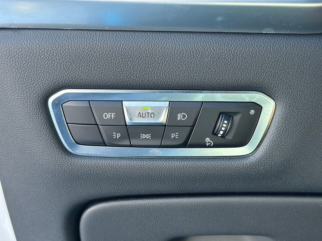 Used 2023 BMW X7 xDrive40i w/ M Sport Package image 35