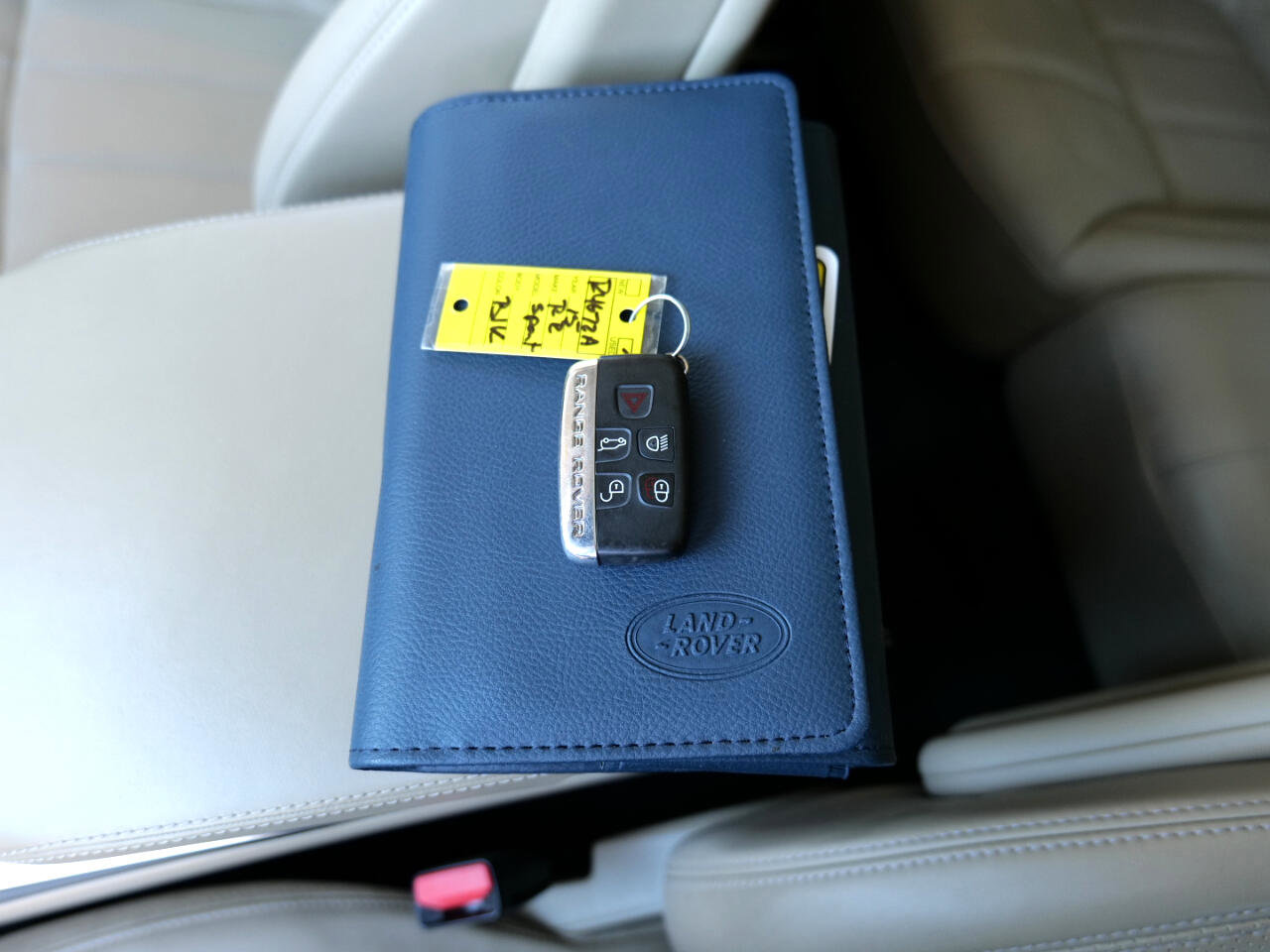 Used 2015 Land Rover Range Rover Sport HSE image 33