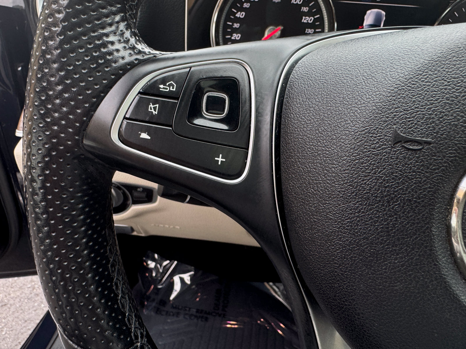 Used 2017 Mercedes-Benz E 300 image 33