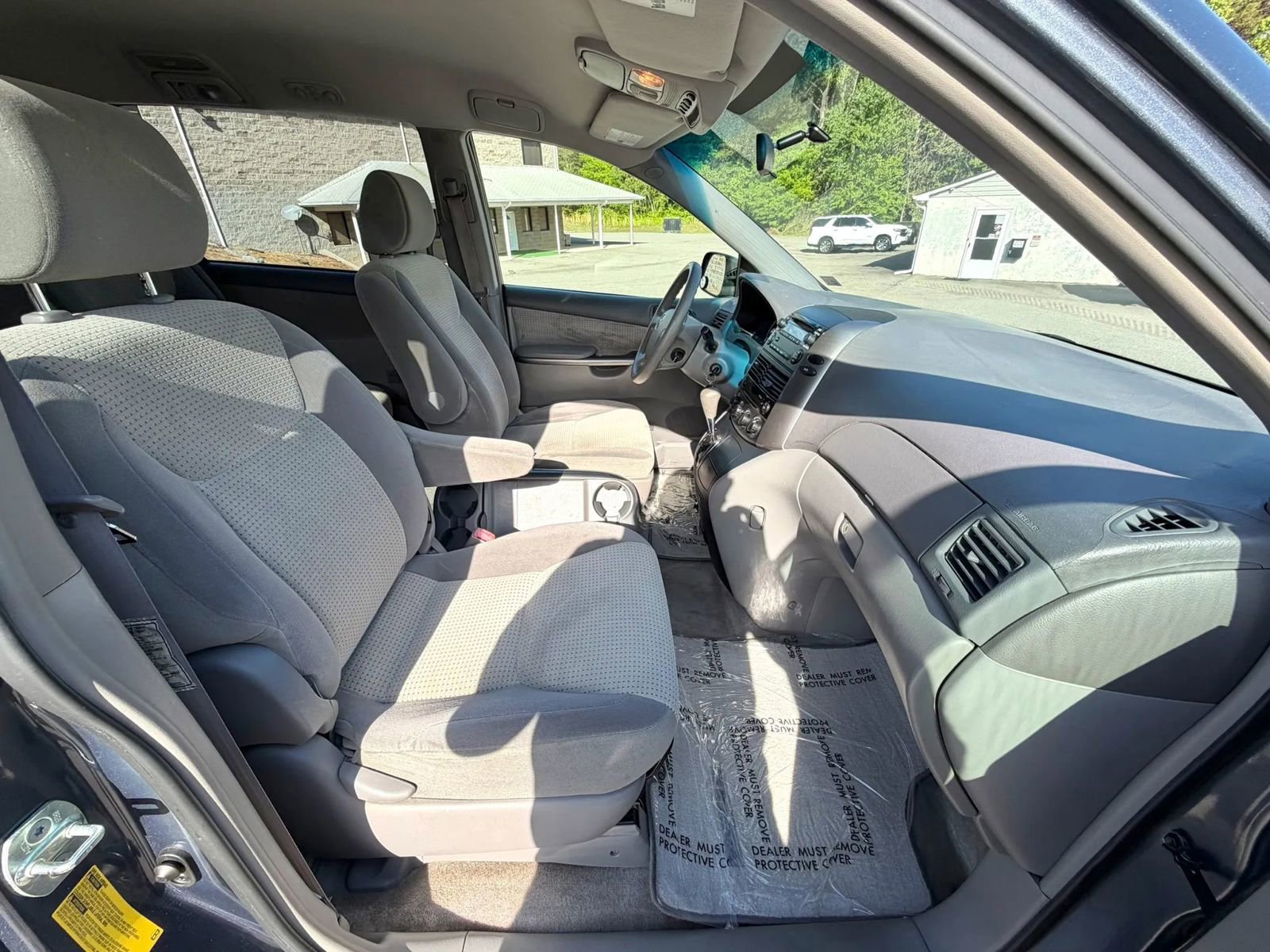 Used 2008 Toyota Sienna LE FWD image 12