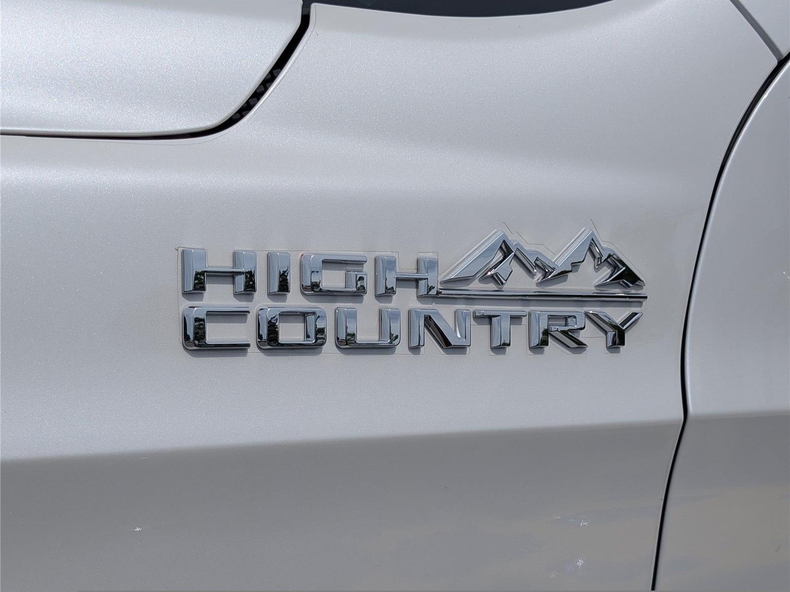 Used 2023 Chevrolet Tahoe High Country w/ Advanced Technology Package AWD/4WD image 11