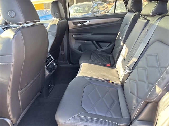 New 2026 Volkswagen Atlas Cross Sport SE image 13