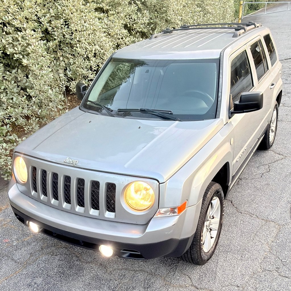 Used 2014 Jeep Patriot Latitude AWD/4WD image 6