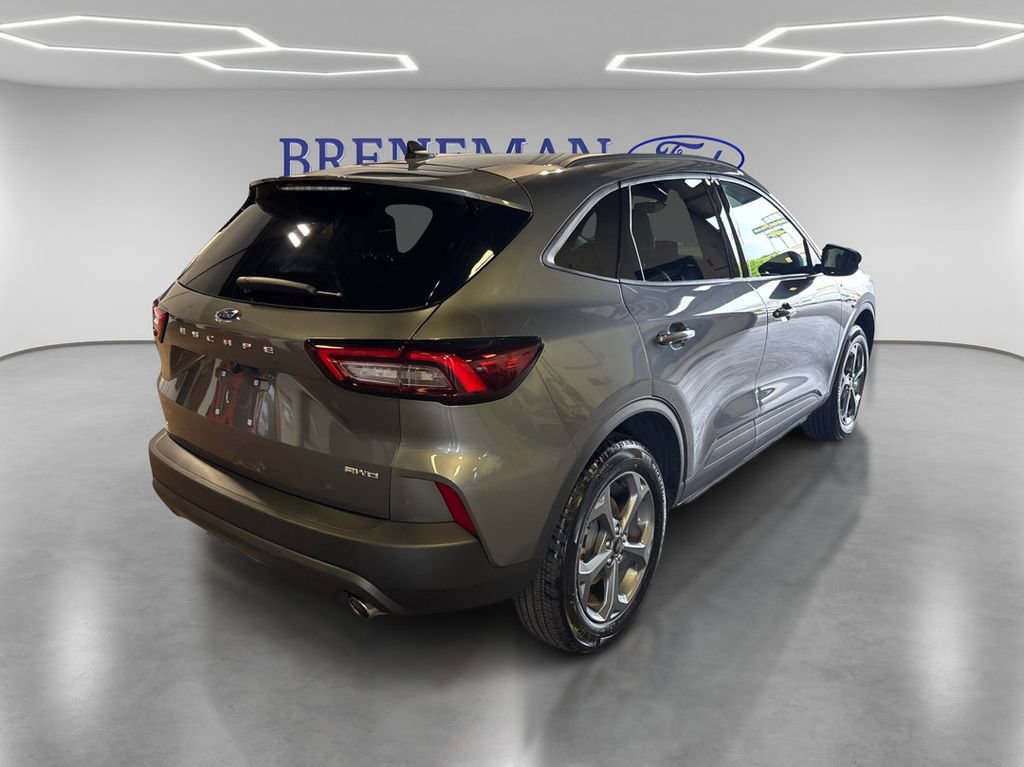 Certified 2025 Ford Escape ST-Line AWD/4WD image 5