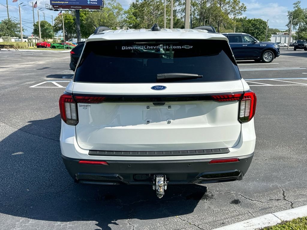 Used 2025 Ford Explorer ST-Line w/ Premium Package RWD image 6