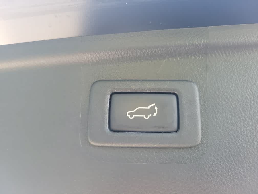 Used 2016 Subaru Outback 2.5i Limited AWD/4WD image 36