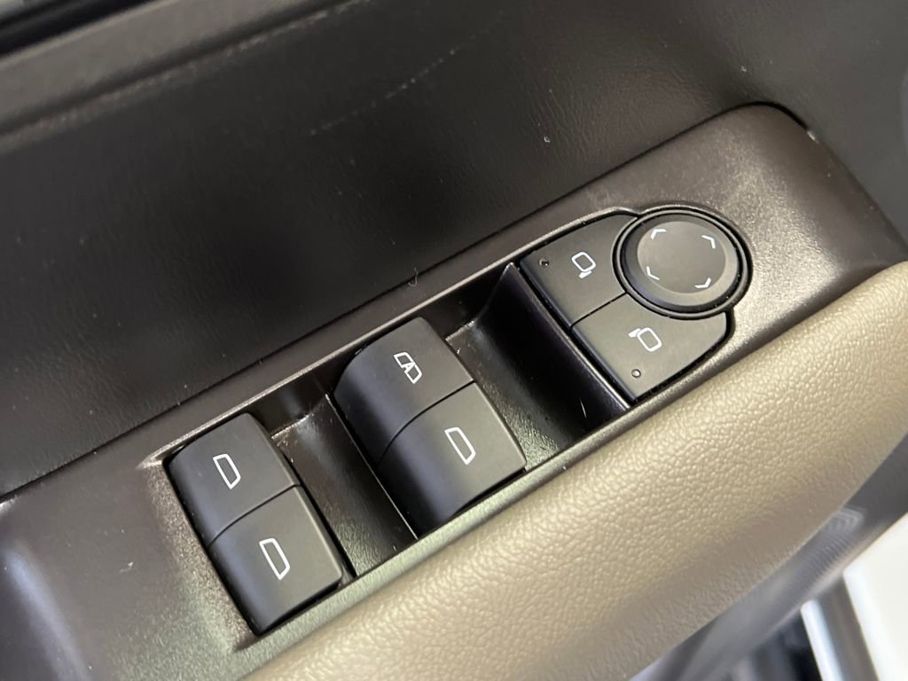 Used 2024 Chevrolet Colorado ZR2 w/ Safety Package image 38