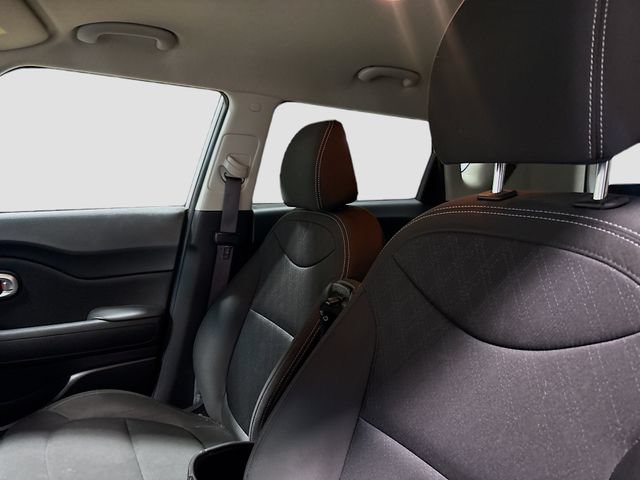 Used 2019 Kia Soul FWD image 19