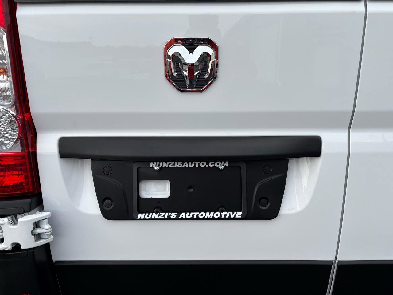 Used 2024 RAM ProMaster 2500 w/ Quick Order Package 22G SLT image 29