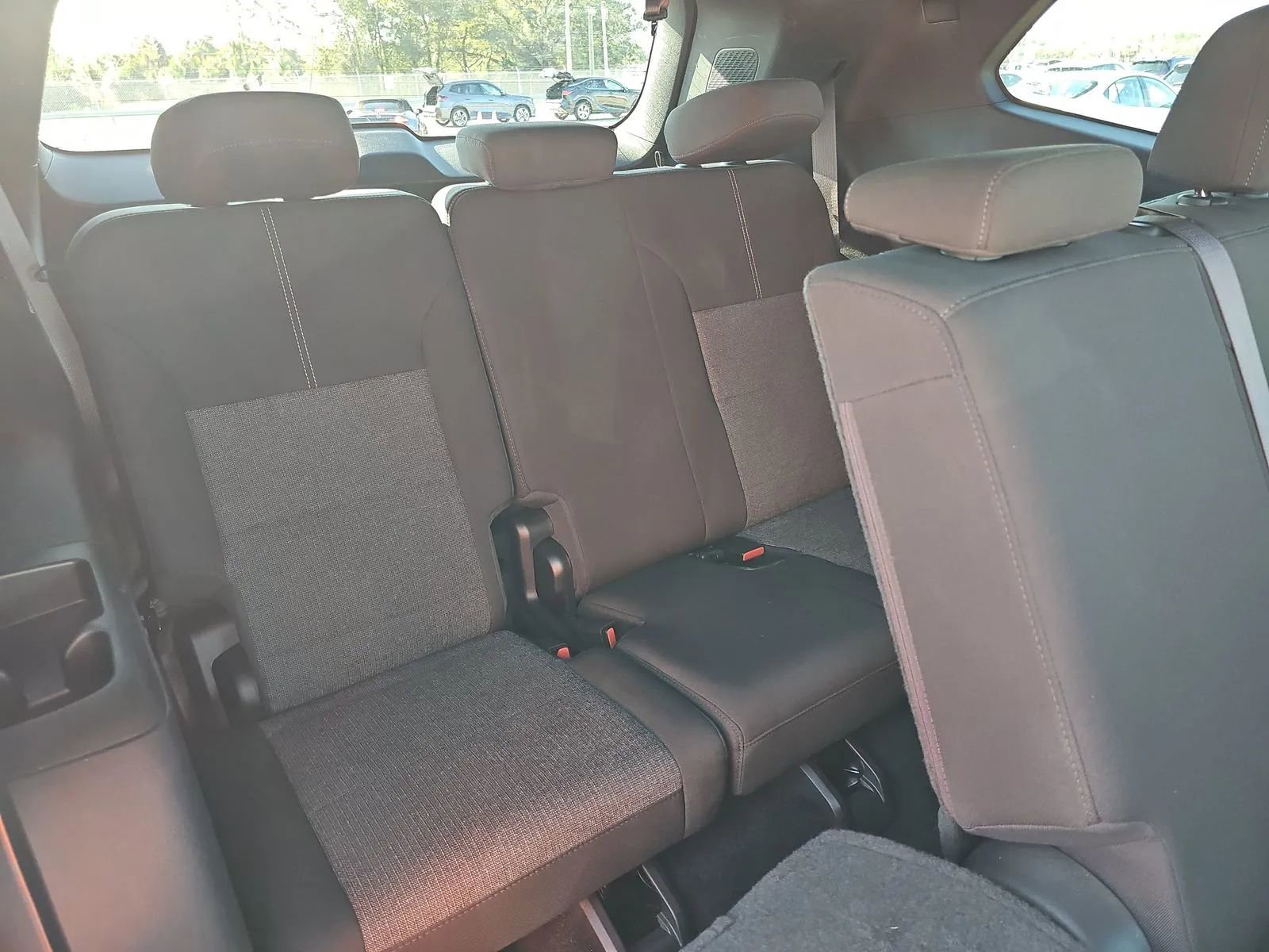 Used 2025 GMC Acadia Elevation image 13