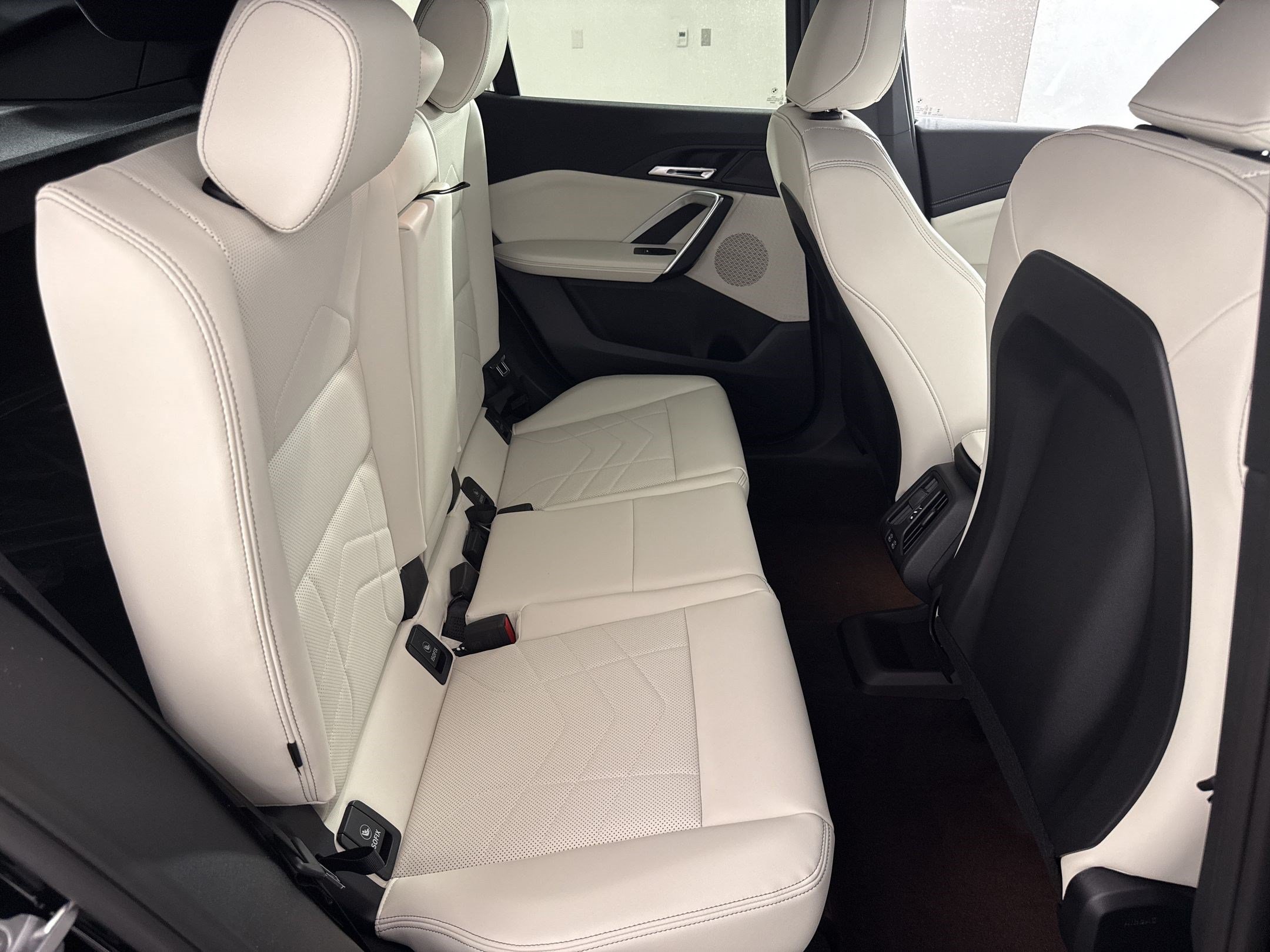 New 2026 BMW X2 xDrive28i w/ Technology Package AWD/4WD image 30