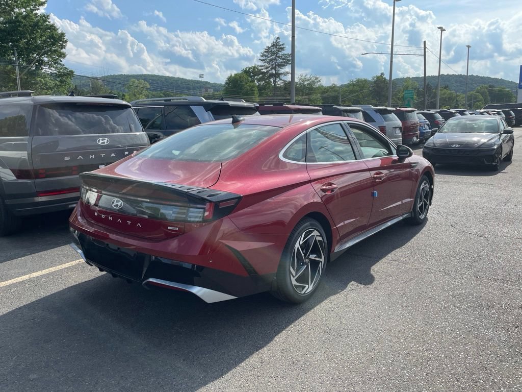 New 2026 Hyundai Sonata SEL AWD/4WD image 4