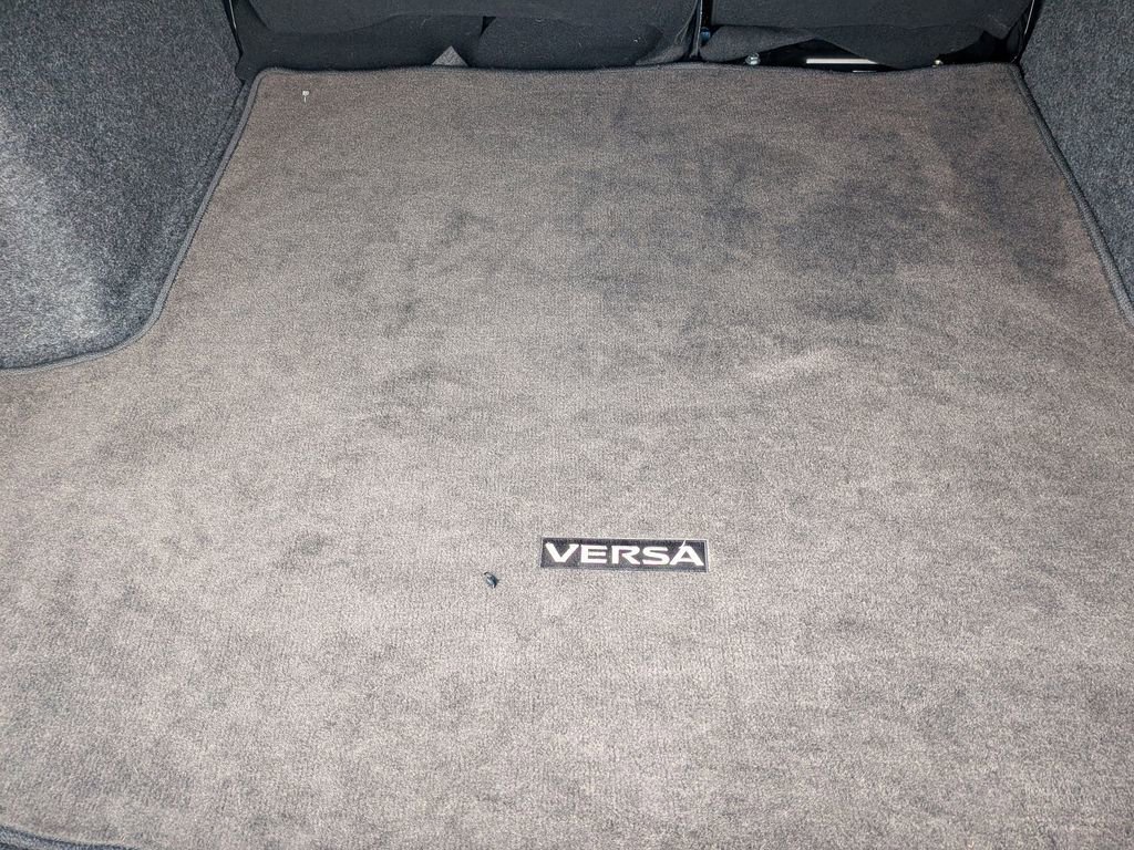 Used 2024 Nissan Versa SR image 22