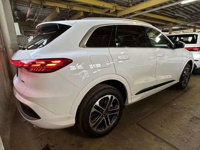 New 2025 Audi Q5 Premium w/ Convenience Package AWD/4WD image 27
