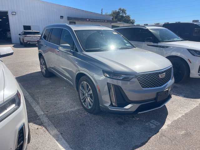 Used 2024 Cadillac XT6 Premium Luxury w/ LPO, Floor Liner Package FWD image 3