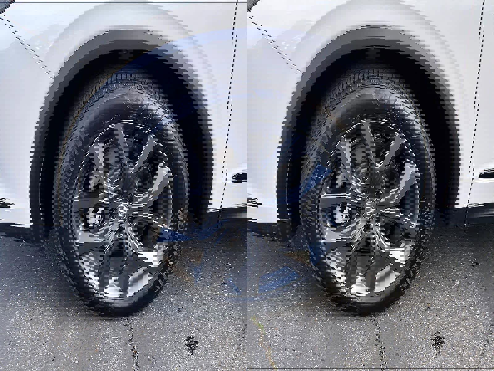 Used 2023 Acura MDX A-Spec image 12