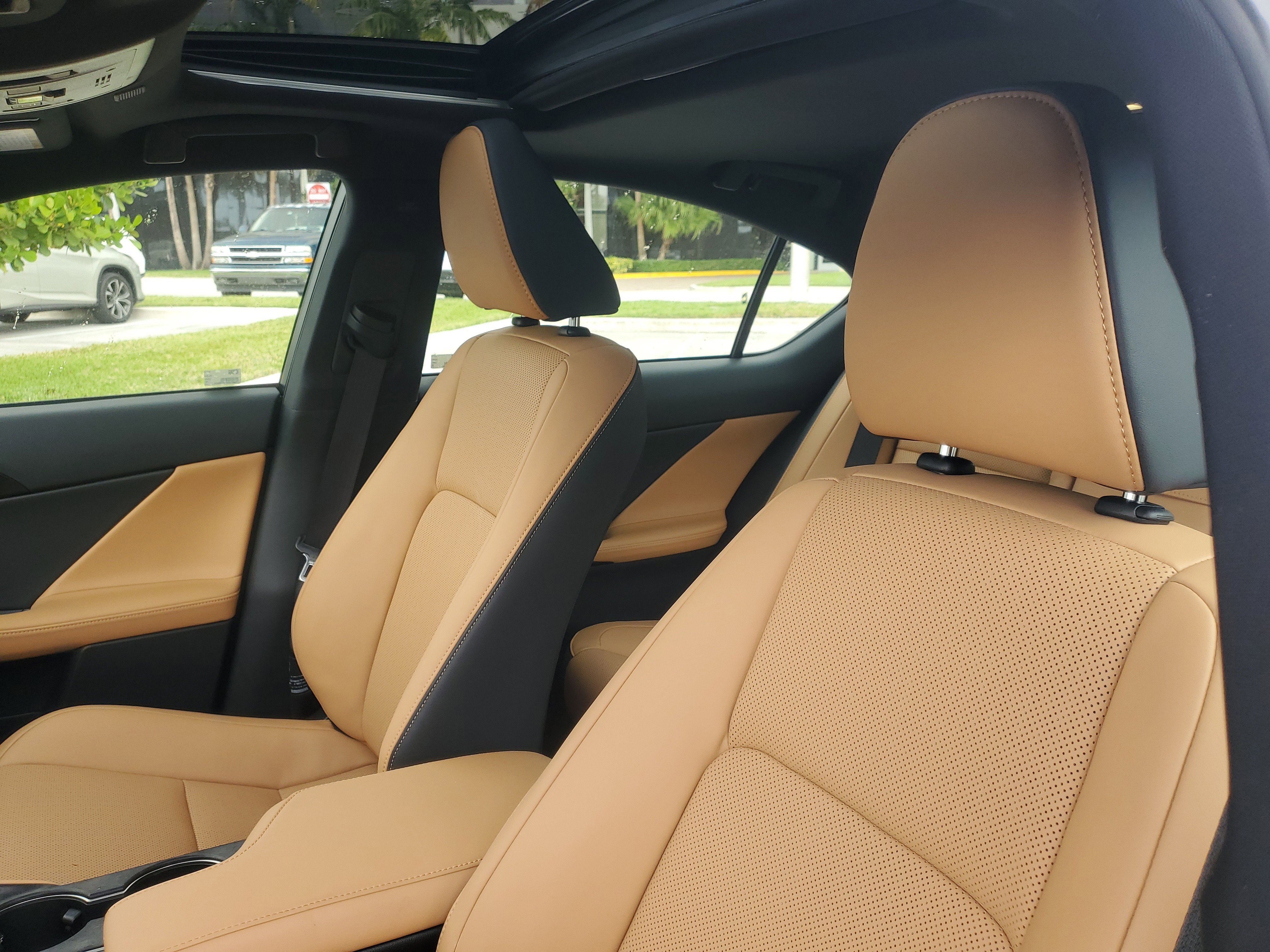 Used 2026 Lexus IS 350 F Sport w/ Accessory Package Z1 RWD image 20