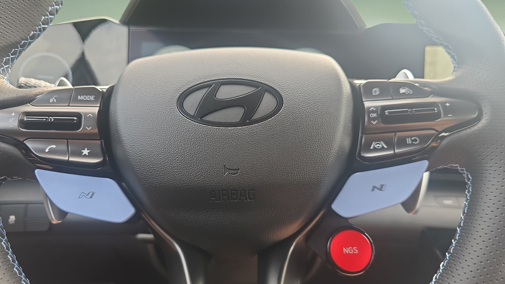 New 2026 Hyundai Elantra N FWD image 13