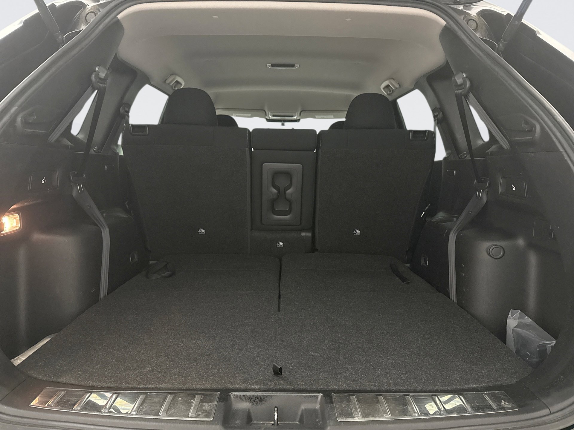 Used 2022 Mitsubishi Outlander ES image 21