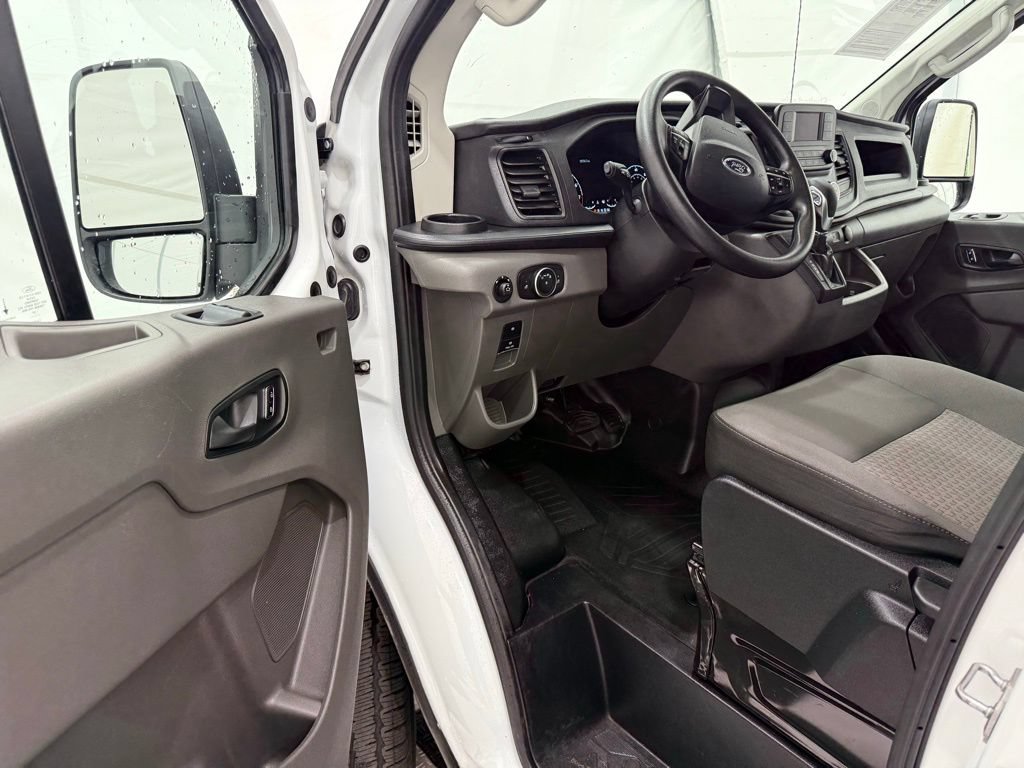 Used 2024 Ford Transit 250 Low Roof RWD image 20