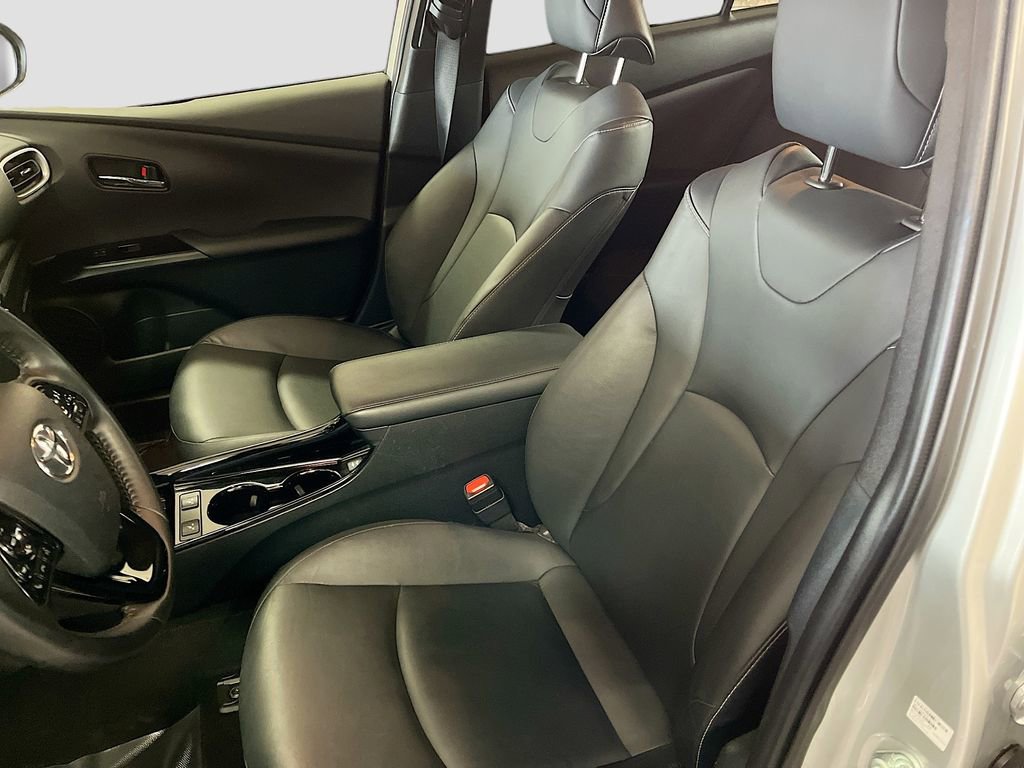 Used 2021 Toyota Prius Prime Limited w/ Carpet Mat Package (TMS) image 21