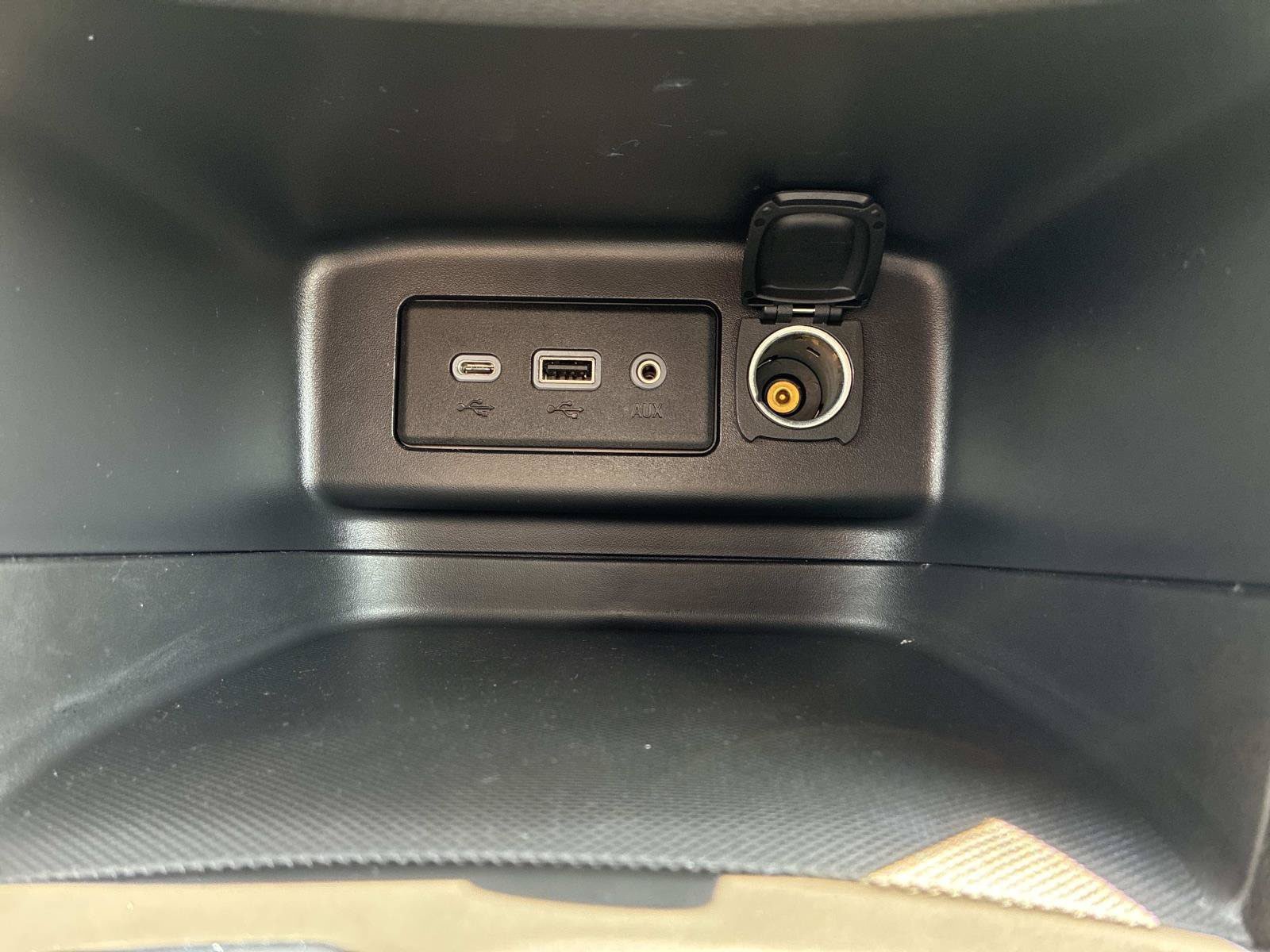 Used 2023 Chevrolet Equinox LT w/ LPO, Floor Liner Package AWD/4WD image 30