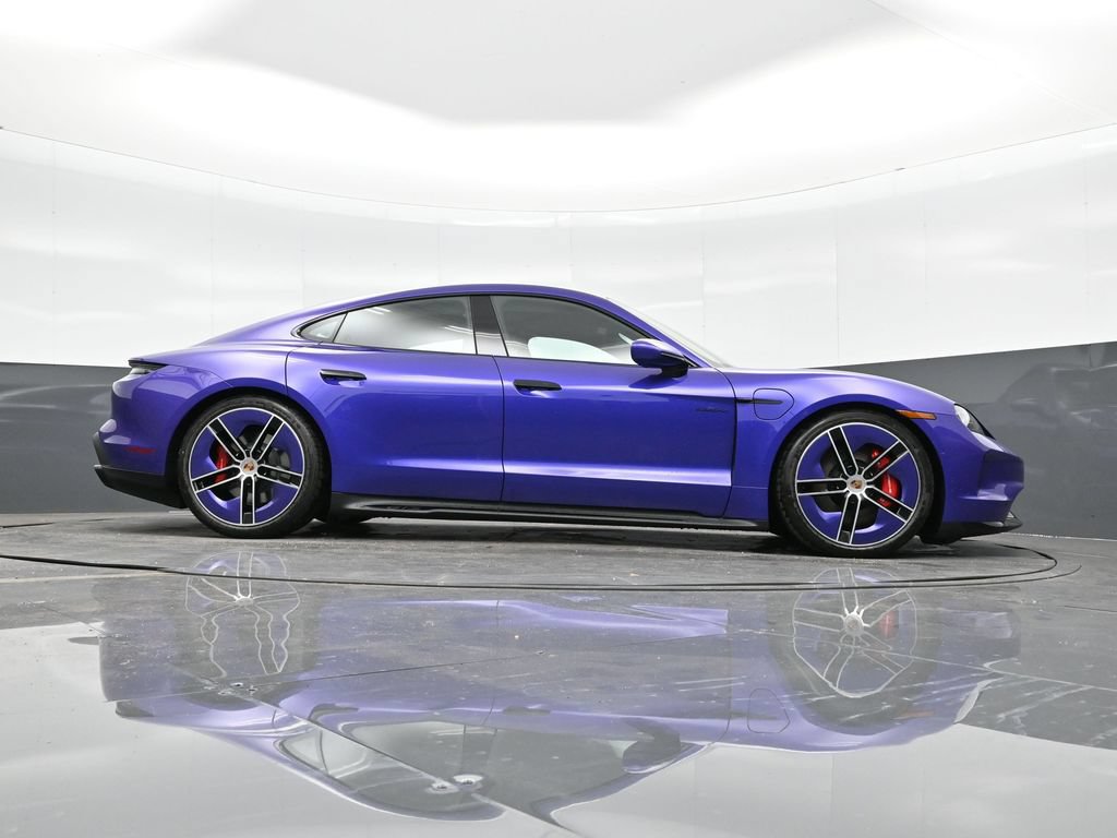New 2026 Porsche Taycan GTS AWD/4WD image 39