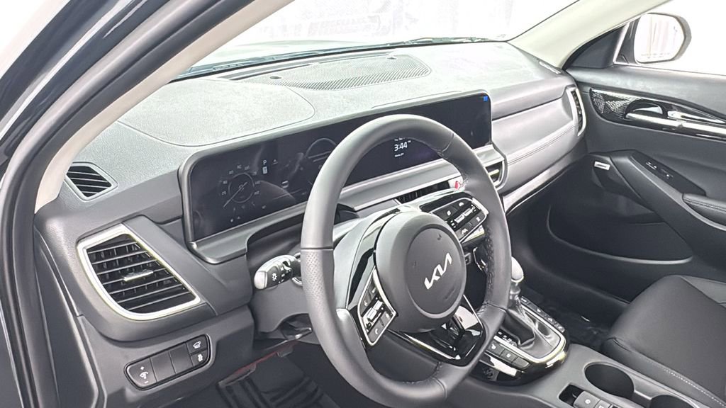 New 2026 Kia Seltos SX image 36