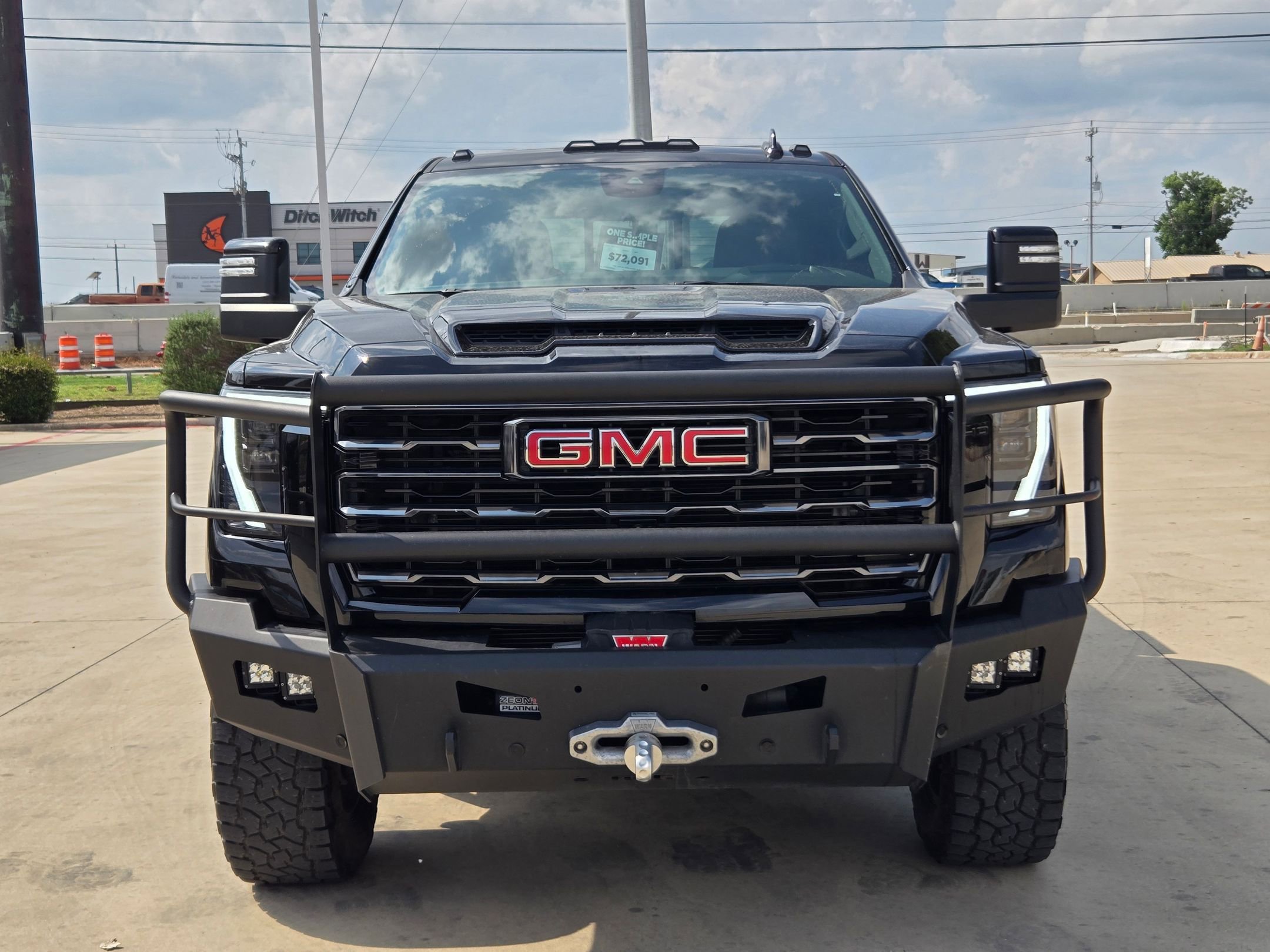 Certified 2024 GMC Sierra 2500 AT4 w/ Technology Package AWD/4WD image 2