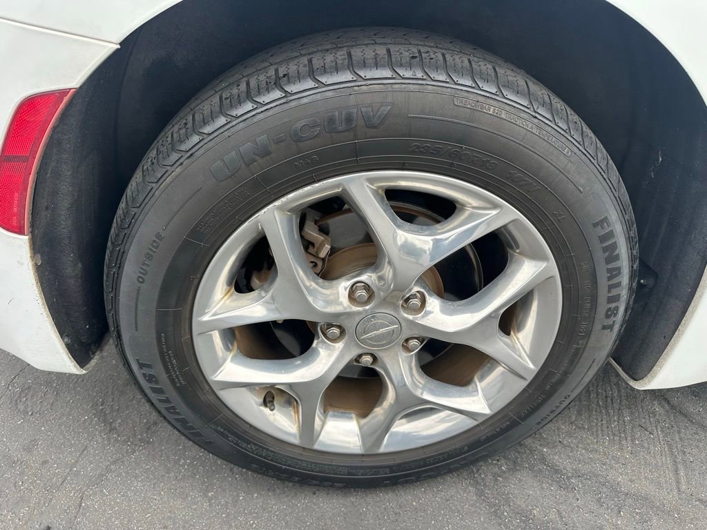 Used 2018 Chrysler Pacifica Limited FWD image 5