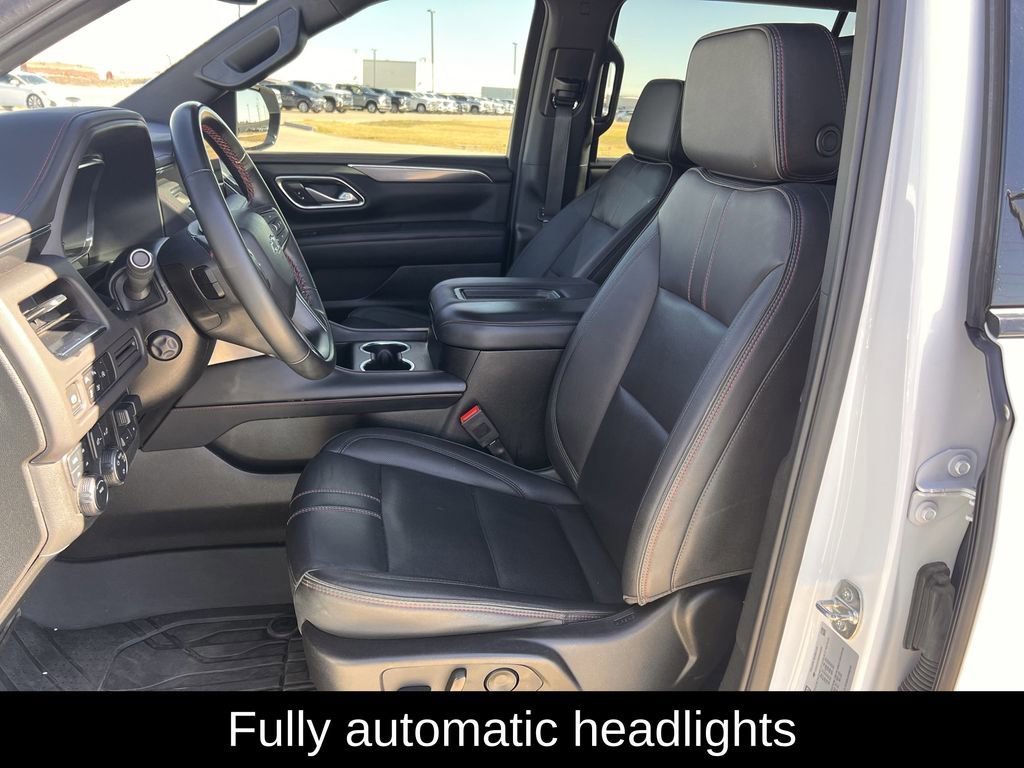 Used 2024 Chevrolet Suburban RST w/ Luxury Package image 29