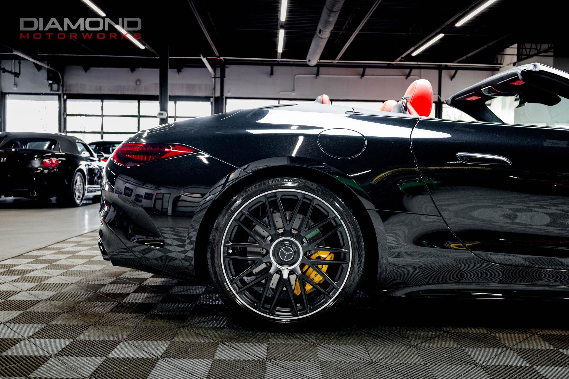 Used 2022 Mercedes-Benz SL 55 AMG 4MATIC image 28