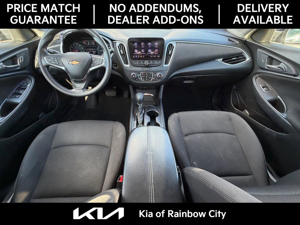 Used 2021 Chevrolet Malibu LT image 24