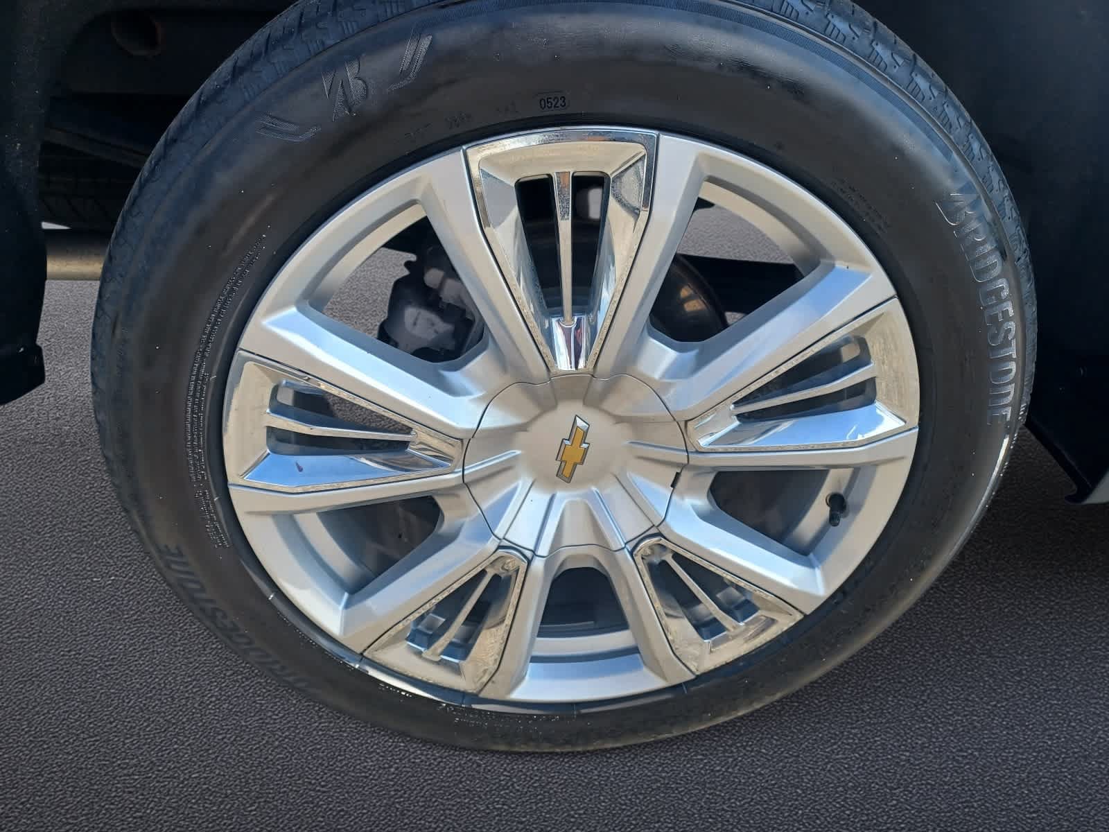 Used 2023 Chevrolet Silverado 1500 High Country w/ High Country Premium Package AWD/4WD image 29