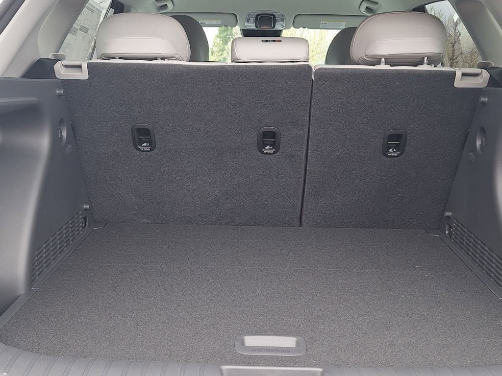 New 2026 Hyundai Kona SEL Premium image 24